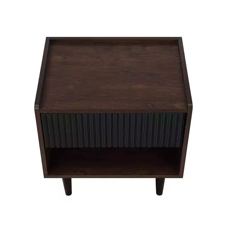 Table de chevet Duane moderne côtelée avec tiroir - Manhattan Comfort