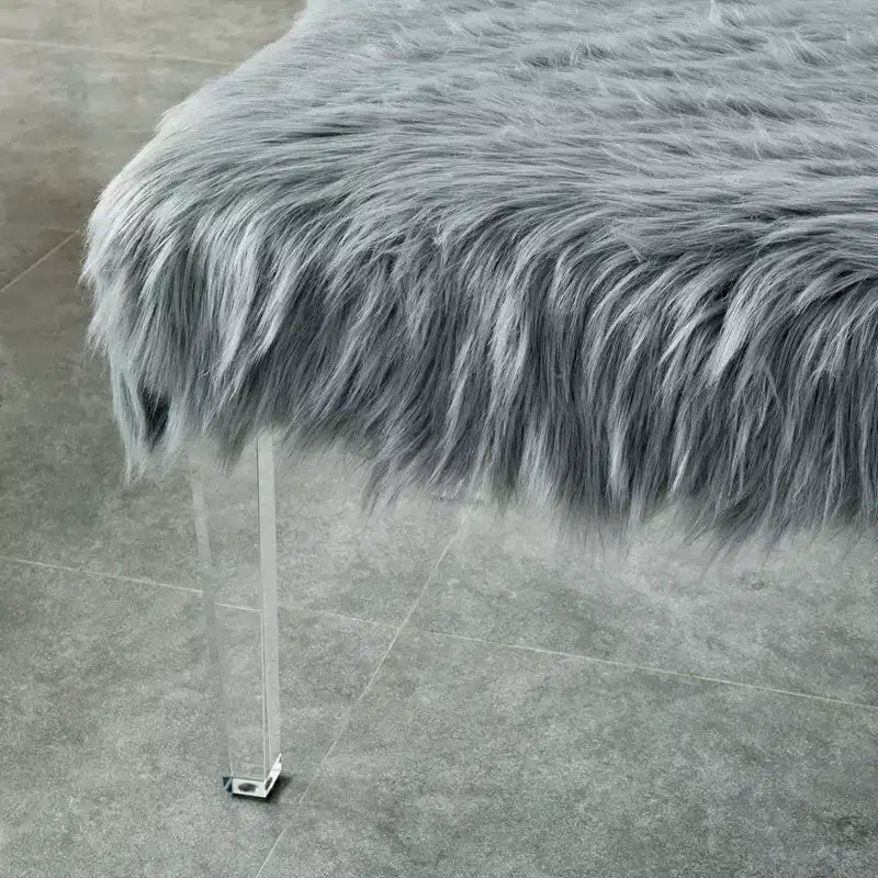 Banc glamour 42 po Korbin en fausse fourrure - HOMES: Inside + Out