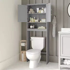 Meuble de rangement de salle de bain Emma and Oliver à placer au-dessus des toilettes, avec étagère réglable à l'intérieur, étagère inférieure ouverte et portes à fermeture magnétique double
