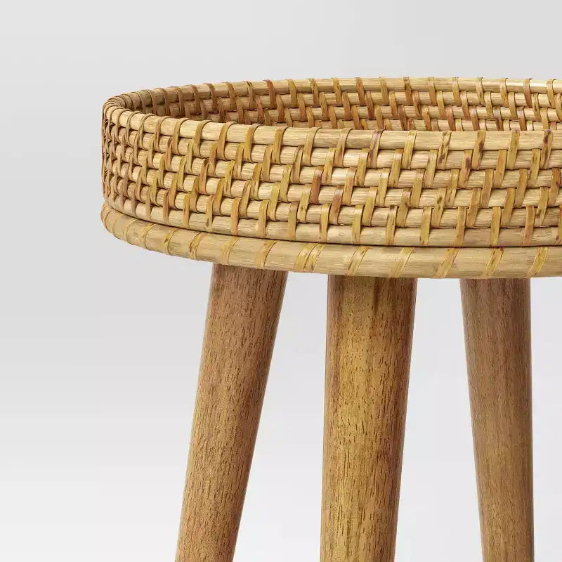 Table d'appoint ronde en fibres naturelles tressées - Threshold