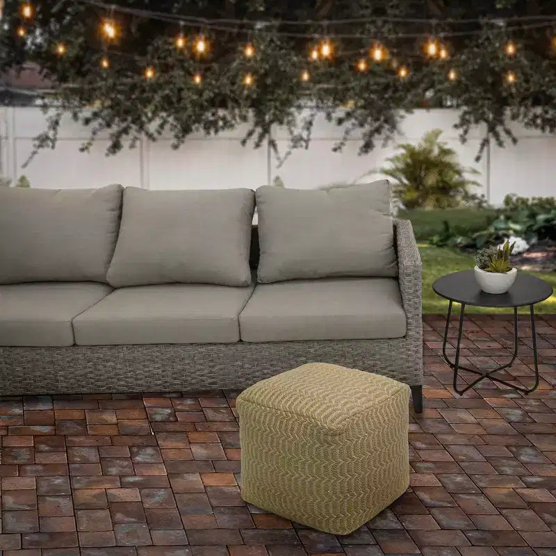 Pouf Ottomane tressé à la main, 16 po, Sable – National Tree Company