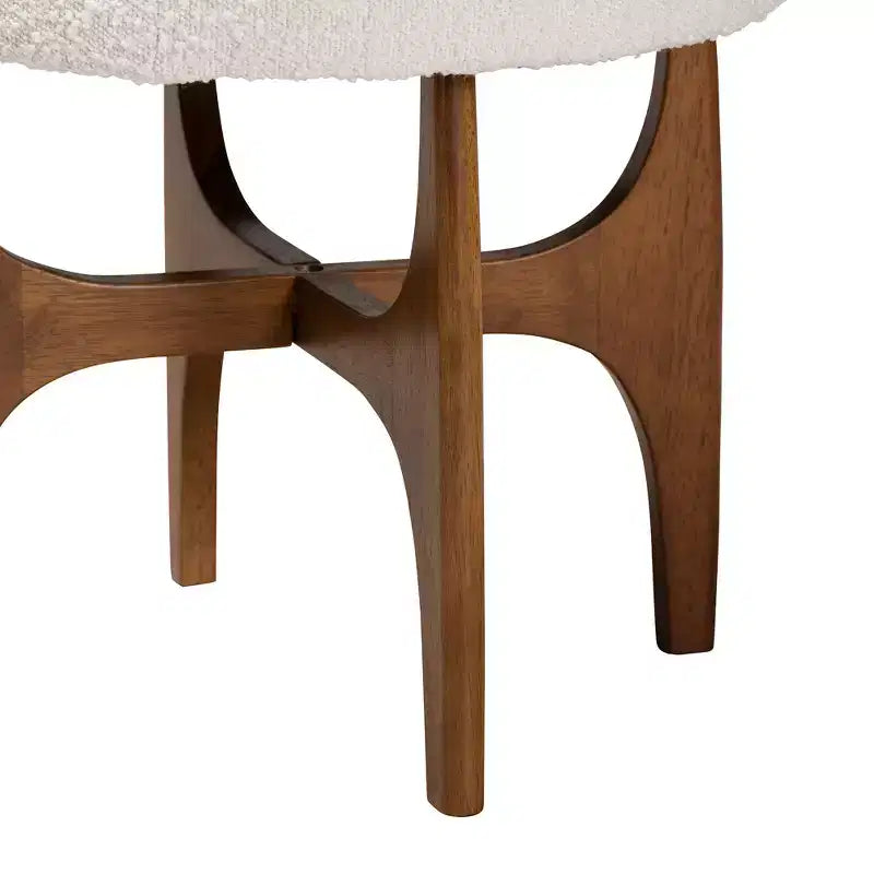 Baxton Studio Theo Pouf Repose-pieds Japandi en Tissu Bouclé Crème et Bois d'Hévéa Finition Noyer