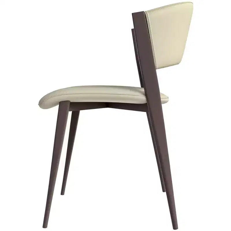 Chaise de salle à manger moderne LeisureMod Aspen en cuir PU - Chaise d'appoint ergonomique à dossier incurvé avec pieds en métal noir mat ultra résistants
