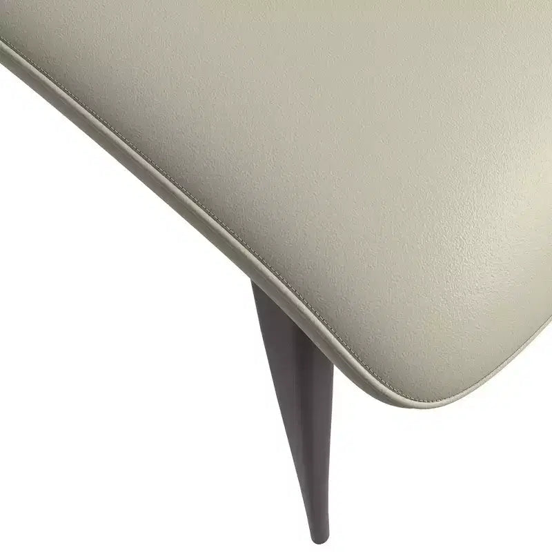 Chaise de salle à manger moderne LeisureMod Aspen en cuir PU - Chaise d'appoint ergonomique à dossier incurvé avec pieds en métal noir mat ultra résistants