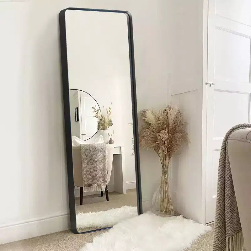 Miroir rectangulaire pleine longueur Dovelina à cadre métallique, miroir à poser, grand miroir