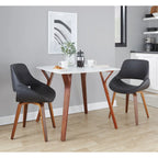 Table de salle à manger avec plateau en marbre texturé