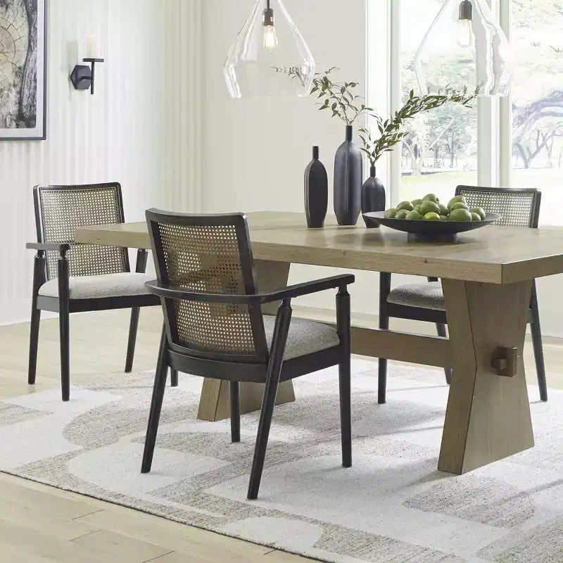 Signature Design by Ashley Galliden – Chaise de salle à manger avec accoudoirs, lot de 2, noir