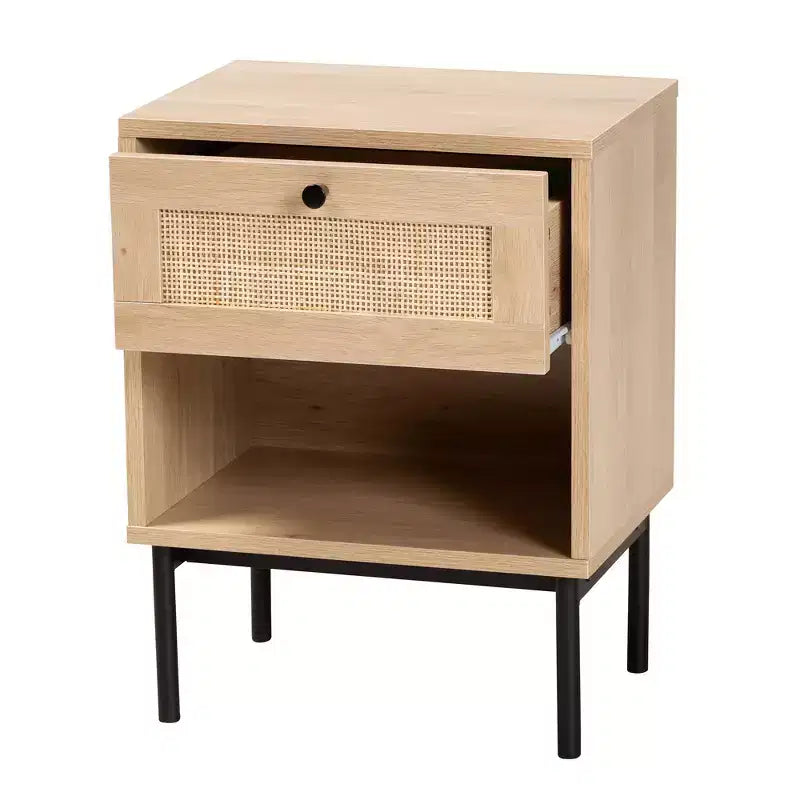 Table d'appoint Baxton Studio Sherwin mi-siècle moderne, brun clair et noir, 1 tiroir avec accent en rotin tressé