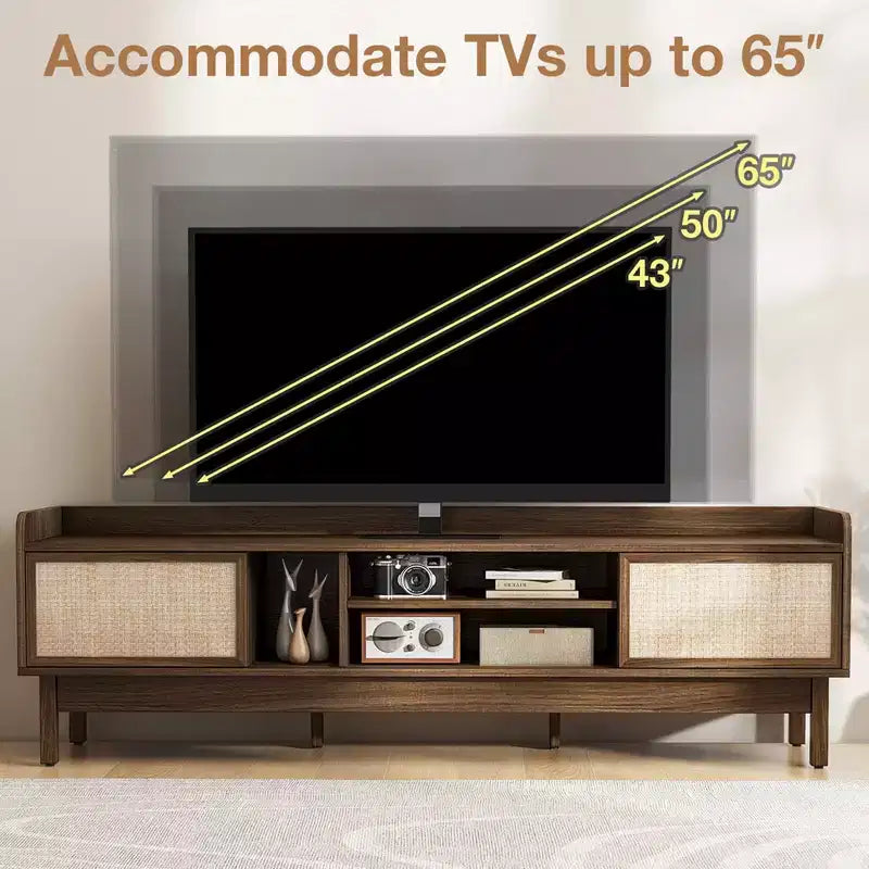 Meuble TV Costway en bois pour téléviseurs jusqu'à 65 pouces avec rangement, étagère réglable et portes coulissantes Noyer