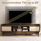 Meuble TV Costway en bois pour téléviseurs jusqu'à 65 pouces avec rangement, étagère réglable et portes coulissantes Noyer