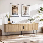 Meuble TV moderne LuxenHome de 62,6 po avec rangement pour téléviseurs jusqu'à 65 po, console de divertissement en chêne avec portes coulissantes marron