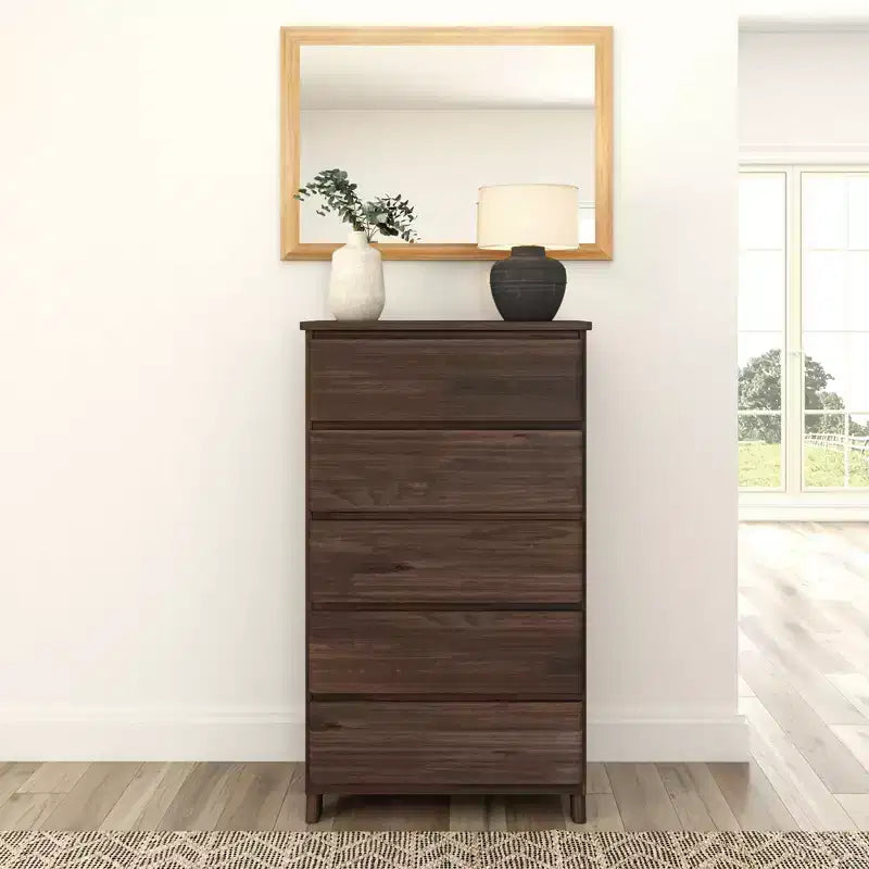 Commode en bois massif à 5 tiroirs Plank+Beam