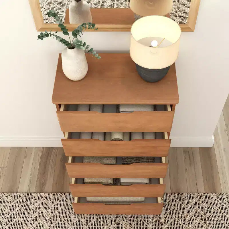 Commode en bois massif à 5 tiroirs Plank+Beam