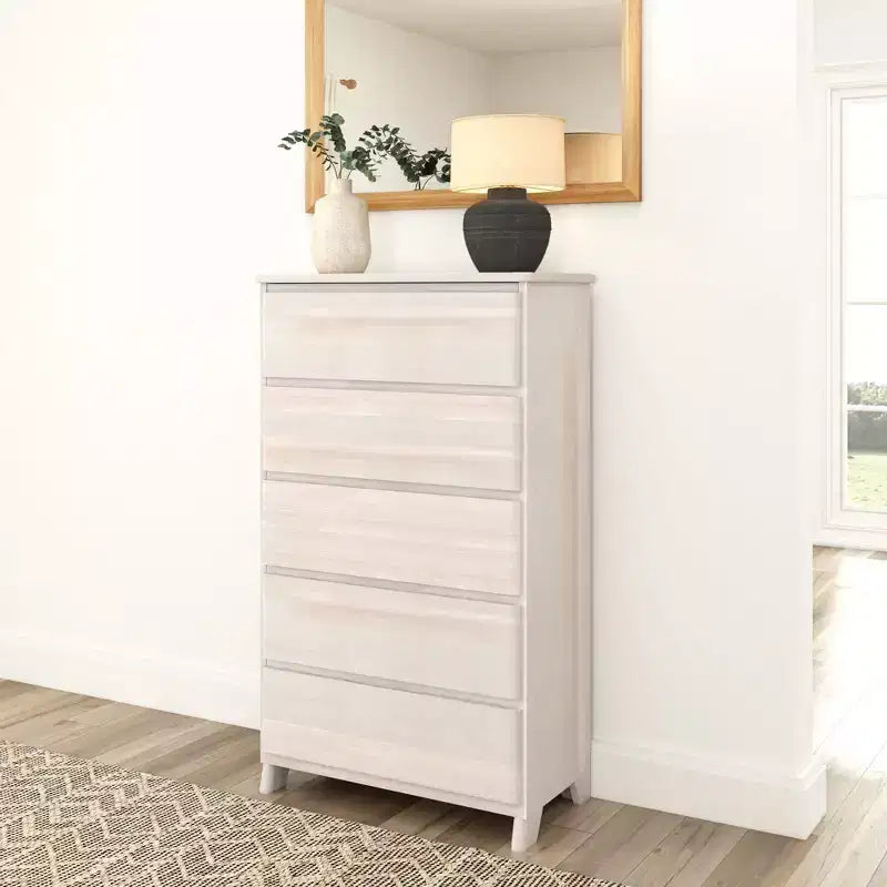 Commode en bois massif à 5 tiroirs Plank+Beam