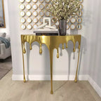 Console en aluminium Olivia & May avec pieds aux motifs fondus et plateau en verre fumé