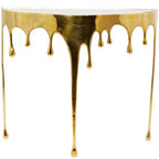 Console en aluminium Olivia & May avec pieds aux motifs fondus et plateau en verre fumé