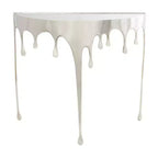 Console en aluminium Olivia & May avec pieds aux motifs fondus et plateau en verre fumé