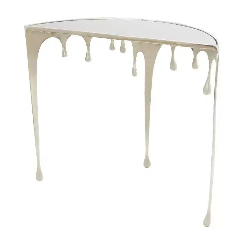 Console en aluminium Olivia & May avec pieds aux motifs fondus et plateau en verre fumé