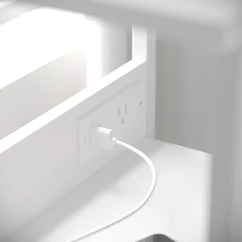 Flash Furniture Sodano, Table de chevet à 3 tiroirs avec station de charge, 2 ports USB et 1 prise, cadre en métal, plateau, tiroirs et poignées en bois composite