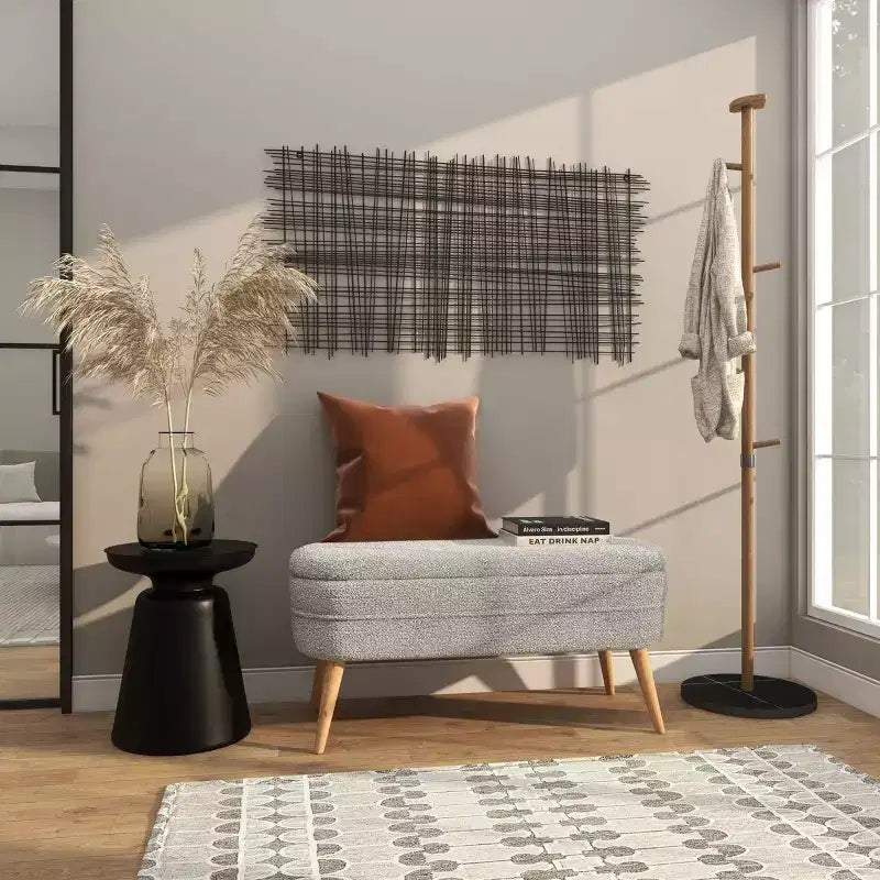 Table d'appoint Olivia & May avec base en forme de cloche et accents métalliques