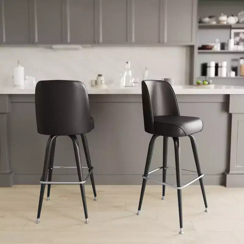Tabouret de bar Emma et Oliver en métal avec siège baquet pivotant