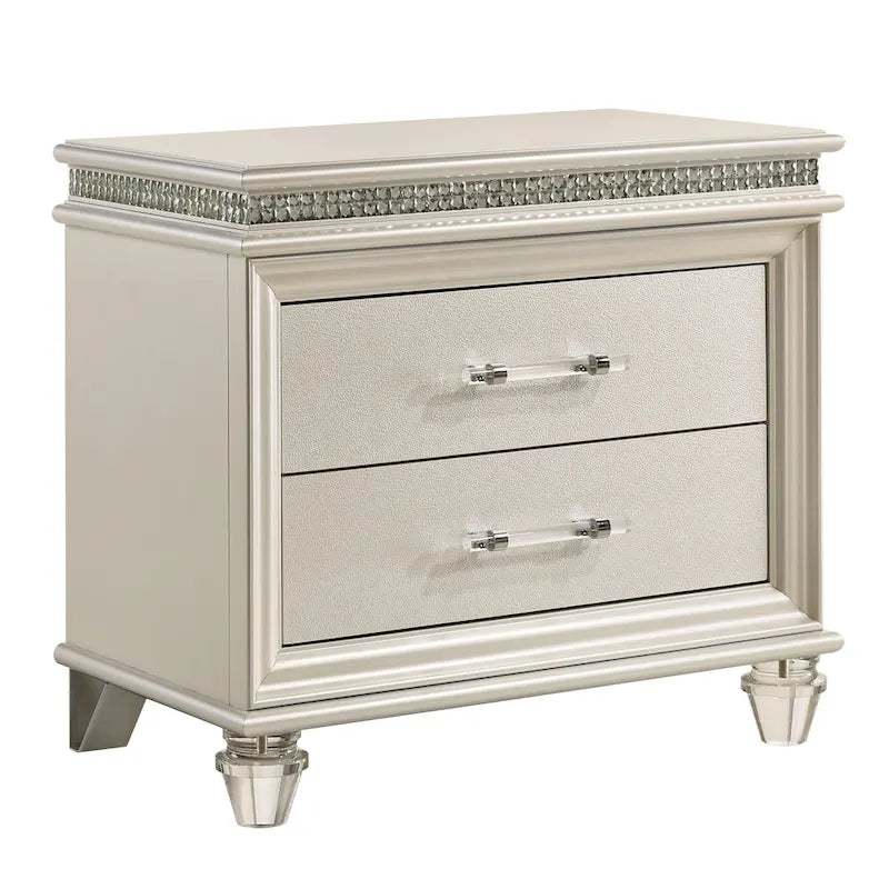 Ensemble deux pièces blanc de style transitionnel (table de chevet et commode)