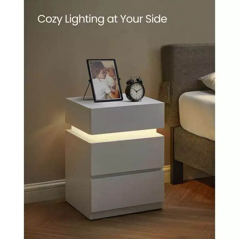 Table de chevet VASAGLE avec lumières LED, couleurs de lumière réglables, table de chevet, table d'appoint avec 3 tiroirs, 35 x 40 x 55 cm