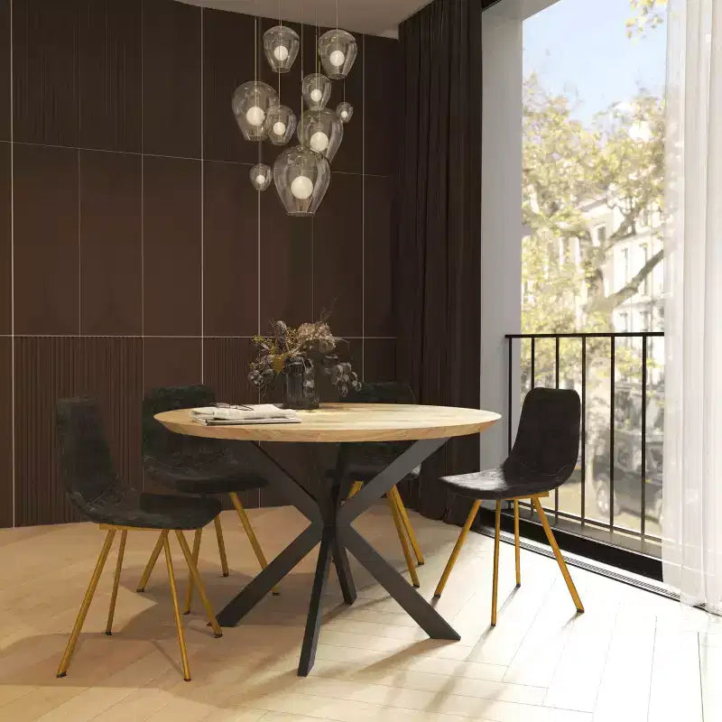 LeisureMod Markley - Lot de 4 chaises de salle à manger modernes en similicuir avec pieds dorés, assise rembourrée, design élégant pour cuisine, salle à manger, bureau ou café.