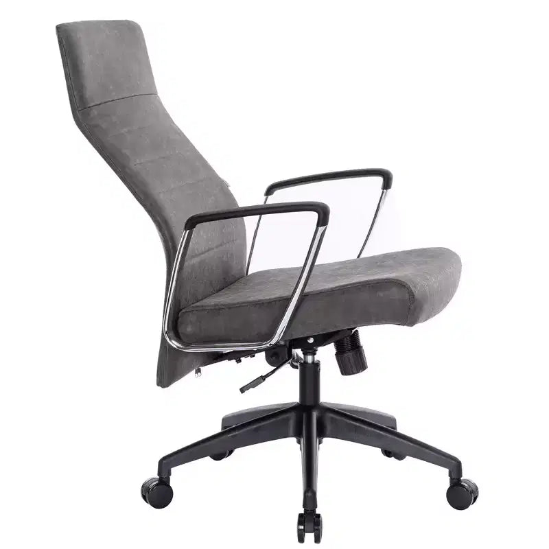 Chaise de bureau LeisureMod Hilton dossier haut en cuir nervuré - Cadre en acier robuste pivotant et inclinable - Chaise de bureau de direction moderne