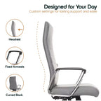 Chaise de bureau LeisureMod Hilton dossier haut en cuir nervuré - Cadre en acier robuste pivotant et inclinable - Chaise de bureau de direction moderne