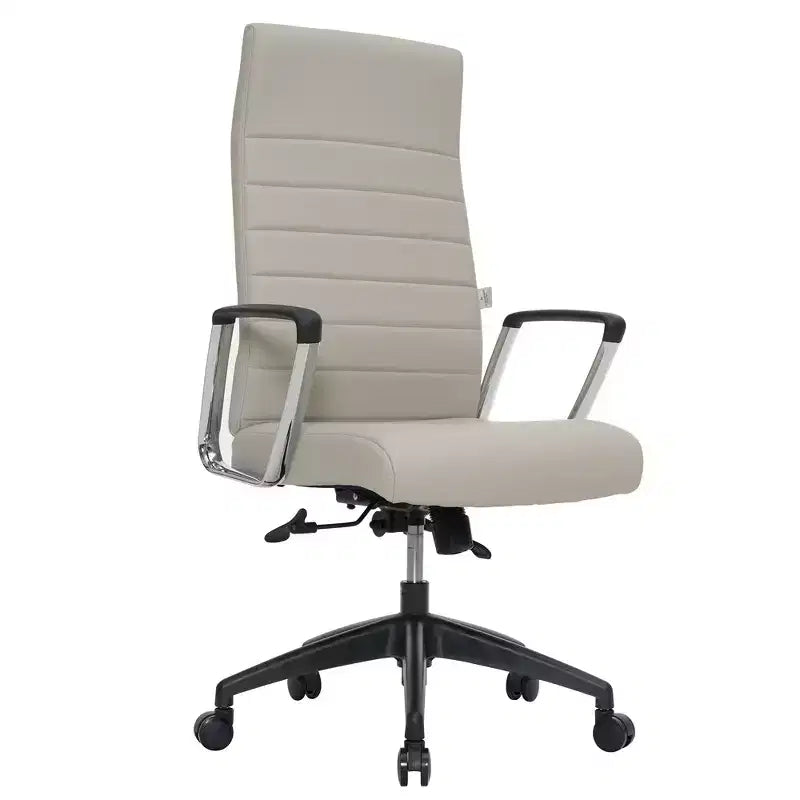 Chaise de bureau LeisureMod Hilton dossier haut en cuir nervuré - Cadre en acier robuste pivotant et inclinable - Chaise de bureau de direction moderne