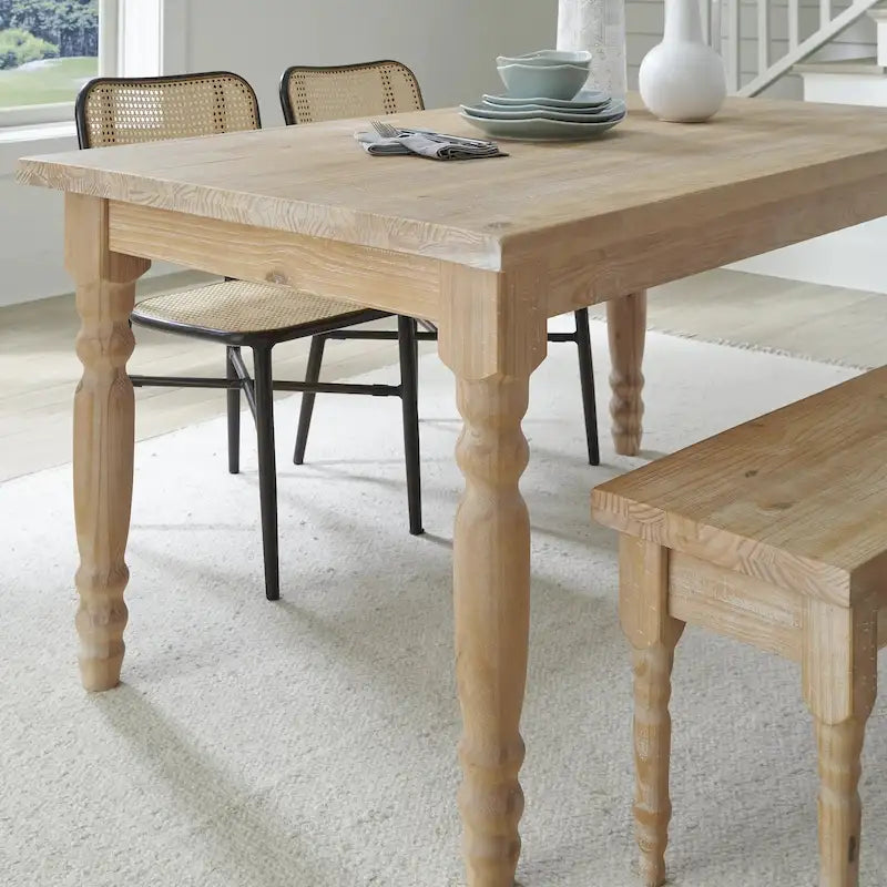 Table à manger en bois massif Valerie de 63 pouces Grain Wood Furniture