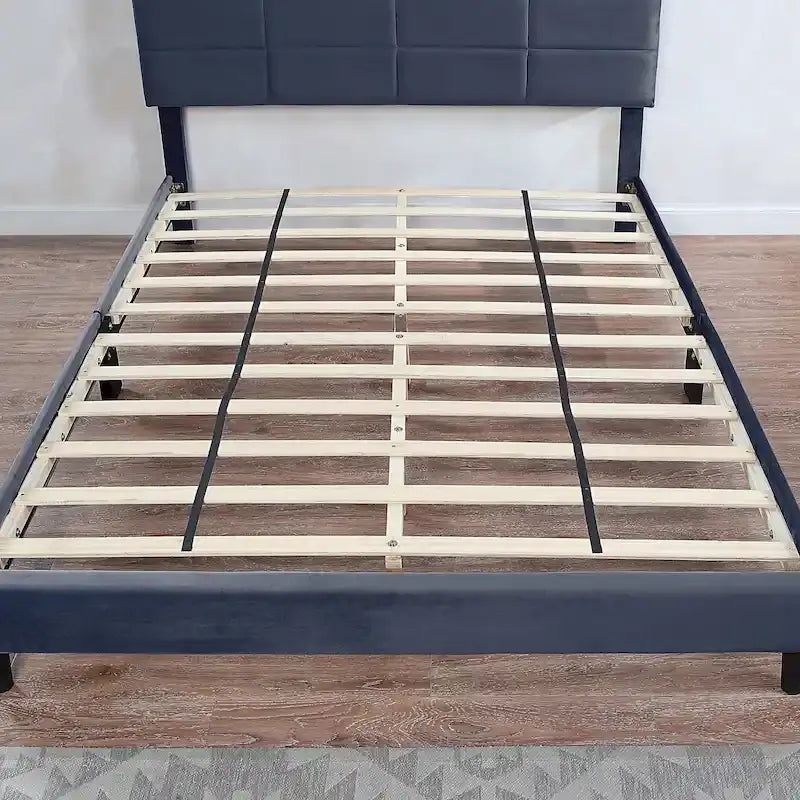 Lit de rangement rembourré Rosdale Grey avec ports USB par Furniture of America