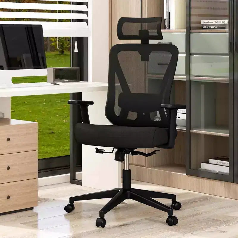 Chaise de bureau ergonomique Costway avec support lombaire réglable, fonction d'inclinaison et appuie-tête, noir