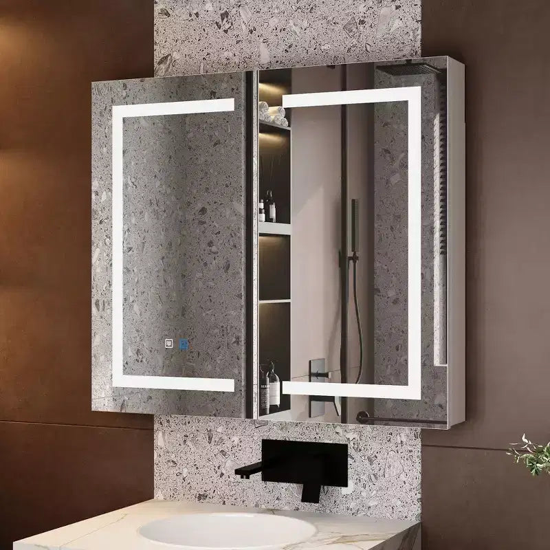 Armoire de toilette Famapy blanche antibuée avec éclairage et deux portes miroir