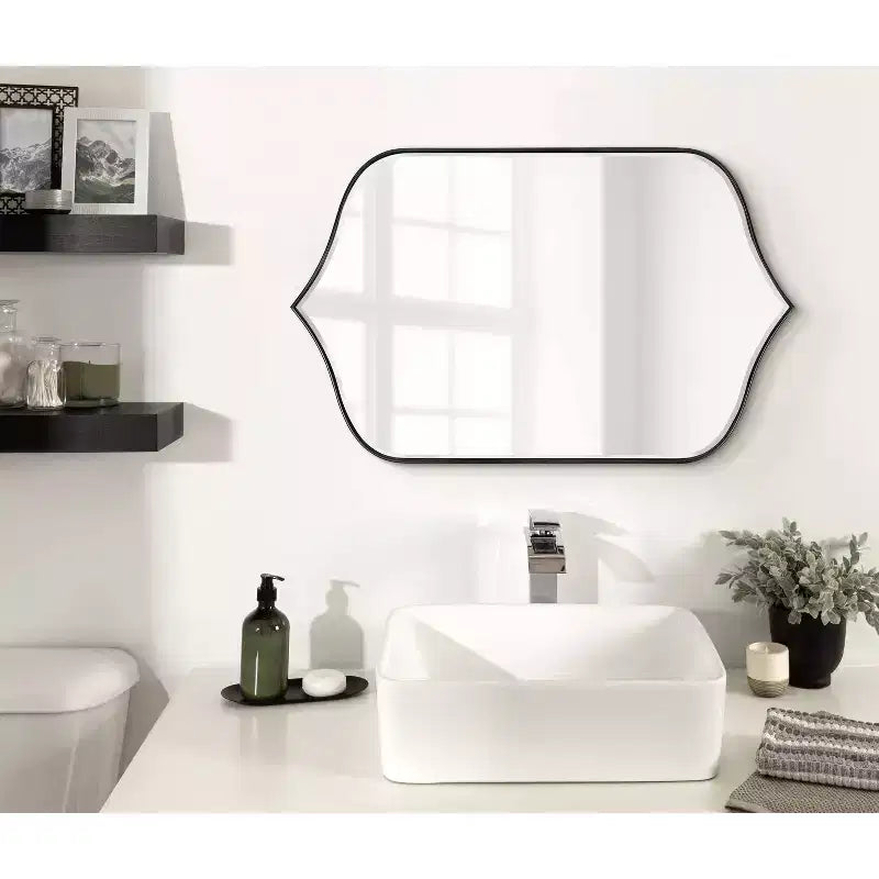 Miroir mural encadré Tyla 20 x 32 - Kate & Laurel All Things Decor