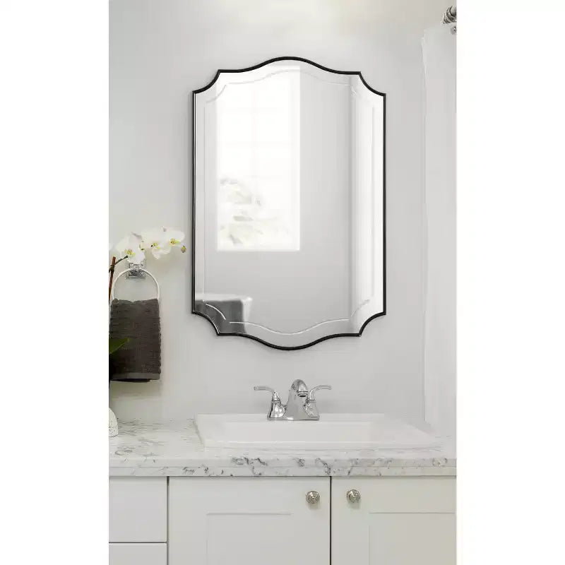 Miroir mural décoratif encadré Hollyn - Kate & Laurel All Things Decor