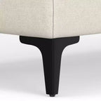 Ottoman WyndenHall Lana de style Mid-Century en tissu haute performance