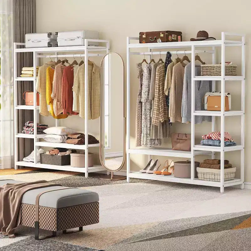 Portant à vêtements robuste Lantine avec étagères en bois