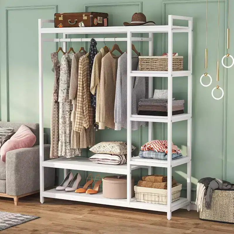 Portant à vêtements robuste Lantine avec étagères en bois