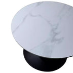 Table basse ronde Verve 27 de LeisureMod - Plateau en pierre frittée et piètement en acier noir moderne, table d'appoint pour salon contemporain
