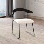 LeisureMod Lyra Series - Lot de 2 chaises de salle à manger modernes rembourrées, assise en cuir avec dossier en hêtre et pieds en fer, pour cuisine moderne, salle à manger, maison, café