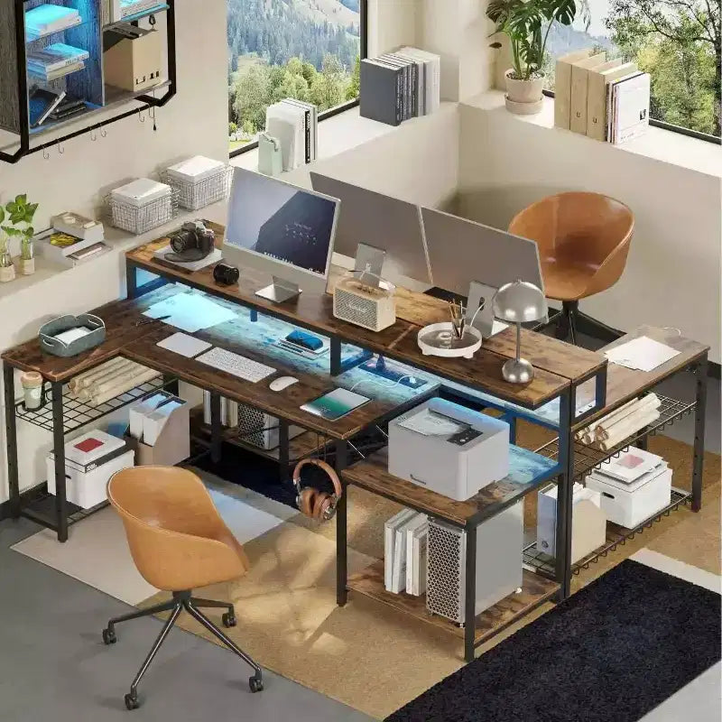Bestier 71,5 LED Bureau Gaming avec Prise de Courant, Bureau d'Angle en Forme de L avec Support Moniteur