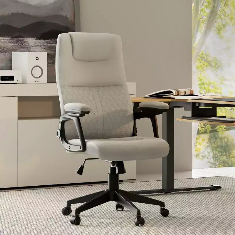 Chaise de bureau en similicuir PU, 72,4 P x 66 L x 115,9 - 126,1 H cm, Grise
