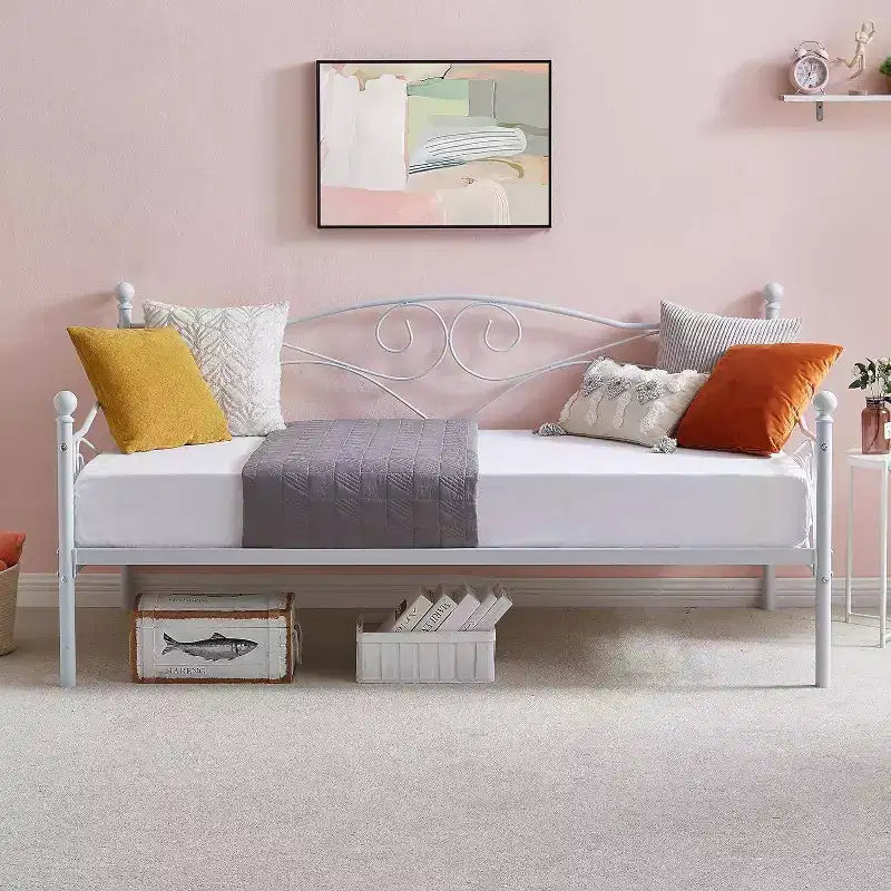 Lit de repos classique VECELO, taille double, avec design épuré, lit-plateforme en métal avec tête de lit, lit de repos pour petits espaces, chambre à coucher/salon/chambre d'amis