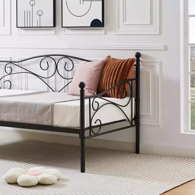 Lit de repos classique VECELO, taille double, avec design épuré, lit-plateforme en métal avec tête de lit, lit de repos pour petits espaces, chambre à coucher/salon/chambre d'amis