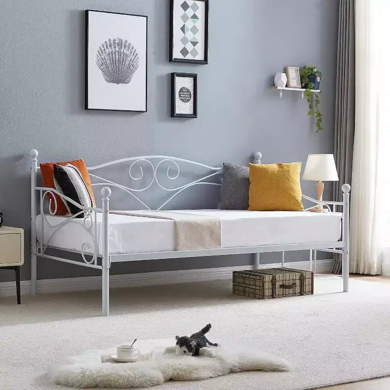 Lit de repos classique VECELO, taille double, avec design épuré, lit-plateforme en métal avec tête de lit, lit de repos pour petits espaces, chambre à coucher/salon/chambre d'amis
