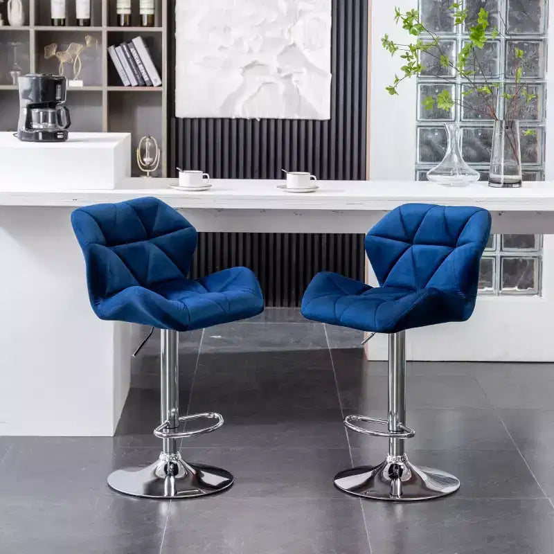 Tabouret de bar réglable en hauteur et pivotant en velours capitonné Diamond Breni de Roundhill Furniture, bleu, lot de 2