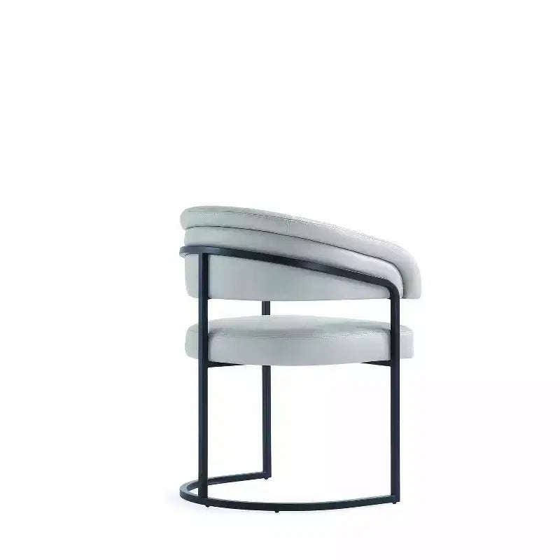 Lot de 6 chaises de salle à manger modernes rembourrées en similicuir Augusta de Manhattan Comfort