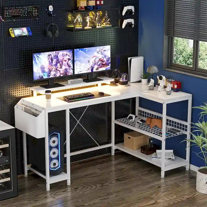 Bureau d'angle moderne avec prises de courant et éclairage LED